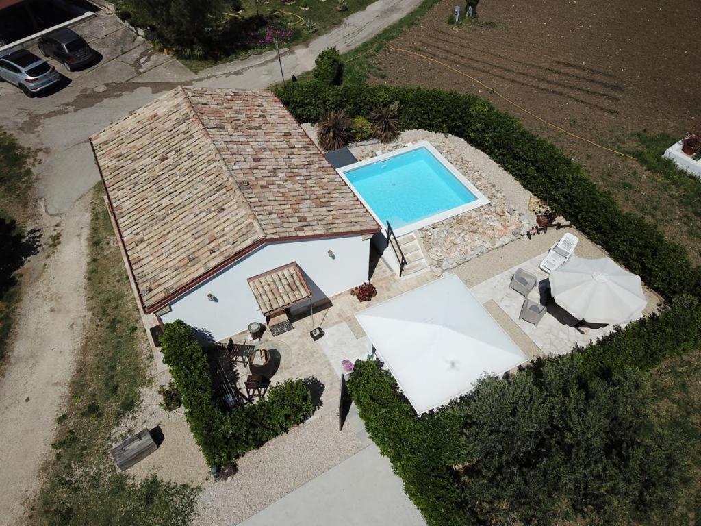 Bed and Breakfast Il Giardino Di Epicuro Рокка-Сан-Джованни Экстерьер фото