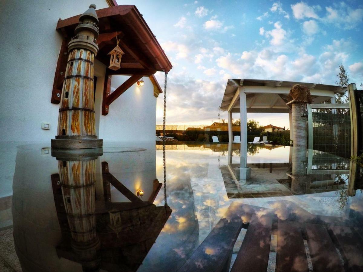Bed and Breakfast Il Giardino Di Epicuro Рокка-Сан-Джованни Экстерьер фото
